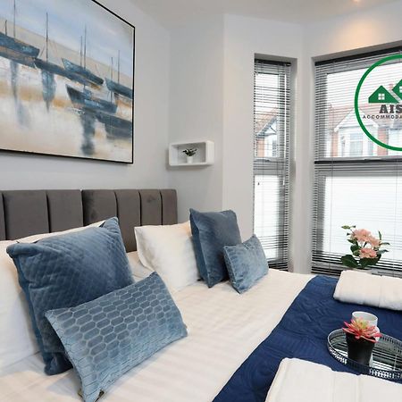 Aisiki Apartments At Stanhope Road, North Finchley, Airconditioned Multiple 2 Or 3-Bedroom, Pet-Friendly Duplex Flats, King Or Twin Beds, Airconditioned & Free Wi-Fi Εξωτερικό φωτογραφία