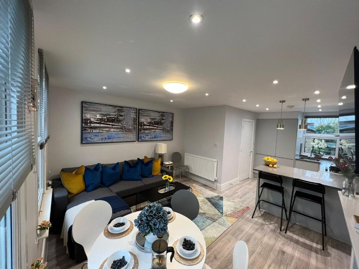 Aisiki Apartments At Stanhope Road, North Finchley, Airconditioned Multiple 2 Or 3-Bedroom, Pet-Friendly Duplex Flats, King Or Twin Beds, Airconditioned & Free Wi-Fi Εξωτερικό φωτογραφία