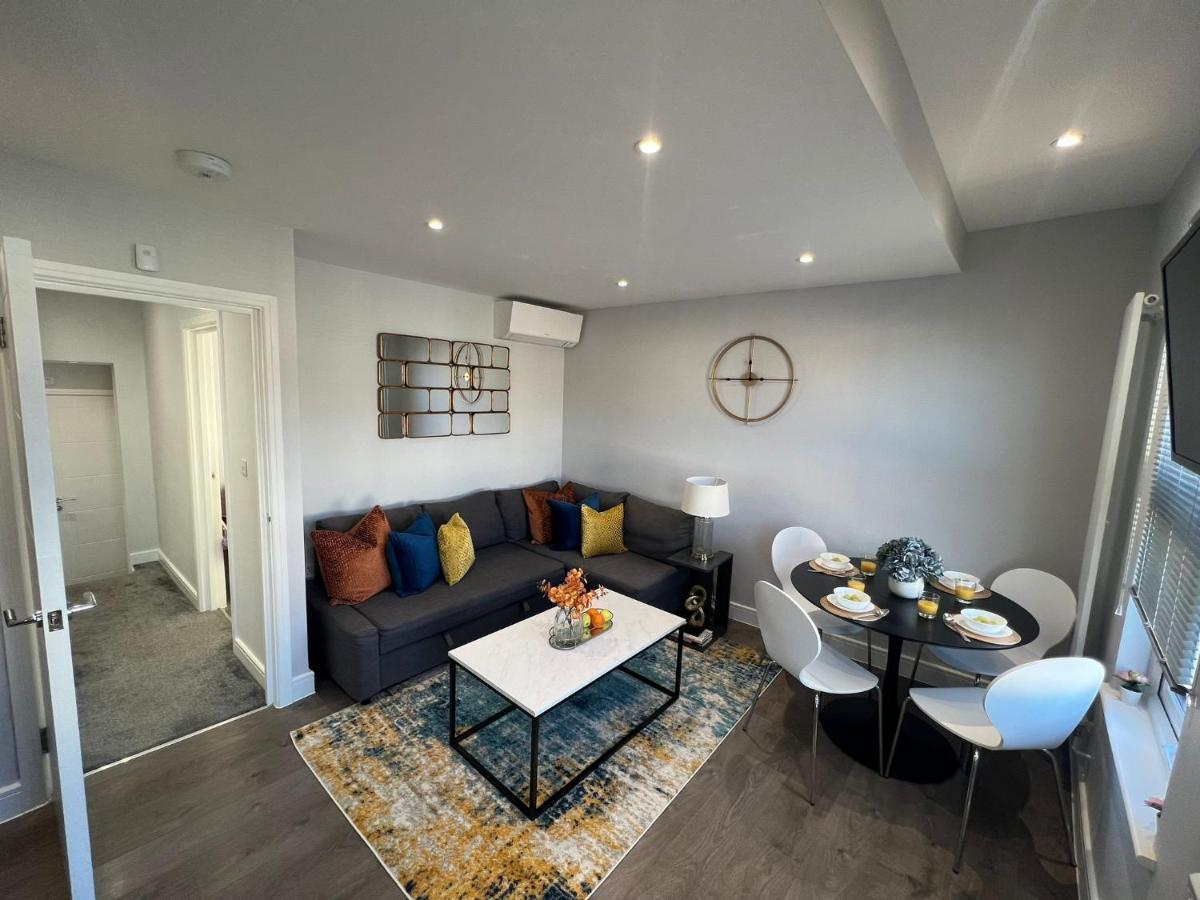 Aisiki Apartments At Stanhope Road, North Finchley, Airconditioned Multiple 2 Or 3-Bedroom, Pet-Friendly Duplex Flats, King Or Twin Beds, Airconditioned & Free Wi-Fi Εξωτερικό φωτογραφία
