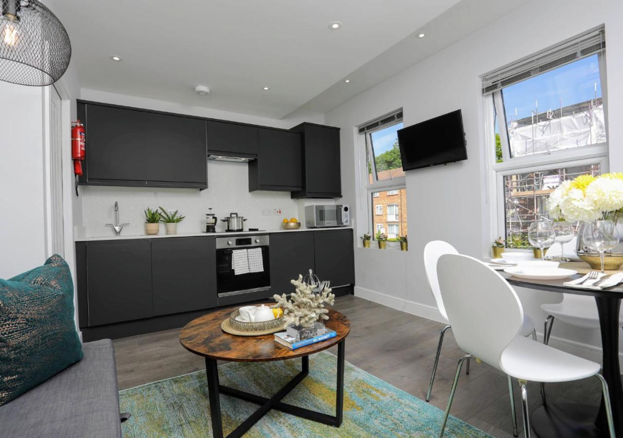 Aisiki Apartments At Stanhope Road, North Finchley, Airconditioned Multiple 2 Or 3-Bedroom, Pet-Friendly Duplex Flats, King Or Twin Beds, Airconditioned & Free Wi-Fi Εξωτερικό φωτογραφία