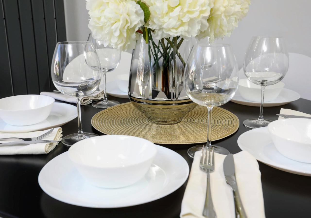 Aisiki Apartments At Stanhope Road, North Finchley, Airconditioned Multiple 2 Or 3-Bedroom, Pet-Friendly Duplex Flats, King Or Twin Beds, Airconditioned & Free Wi-Fi Εξωτερικό φωτογραφία