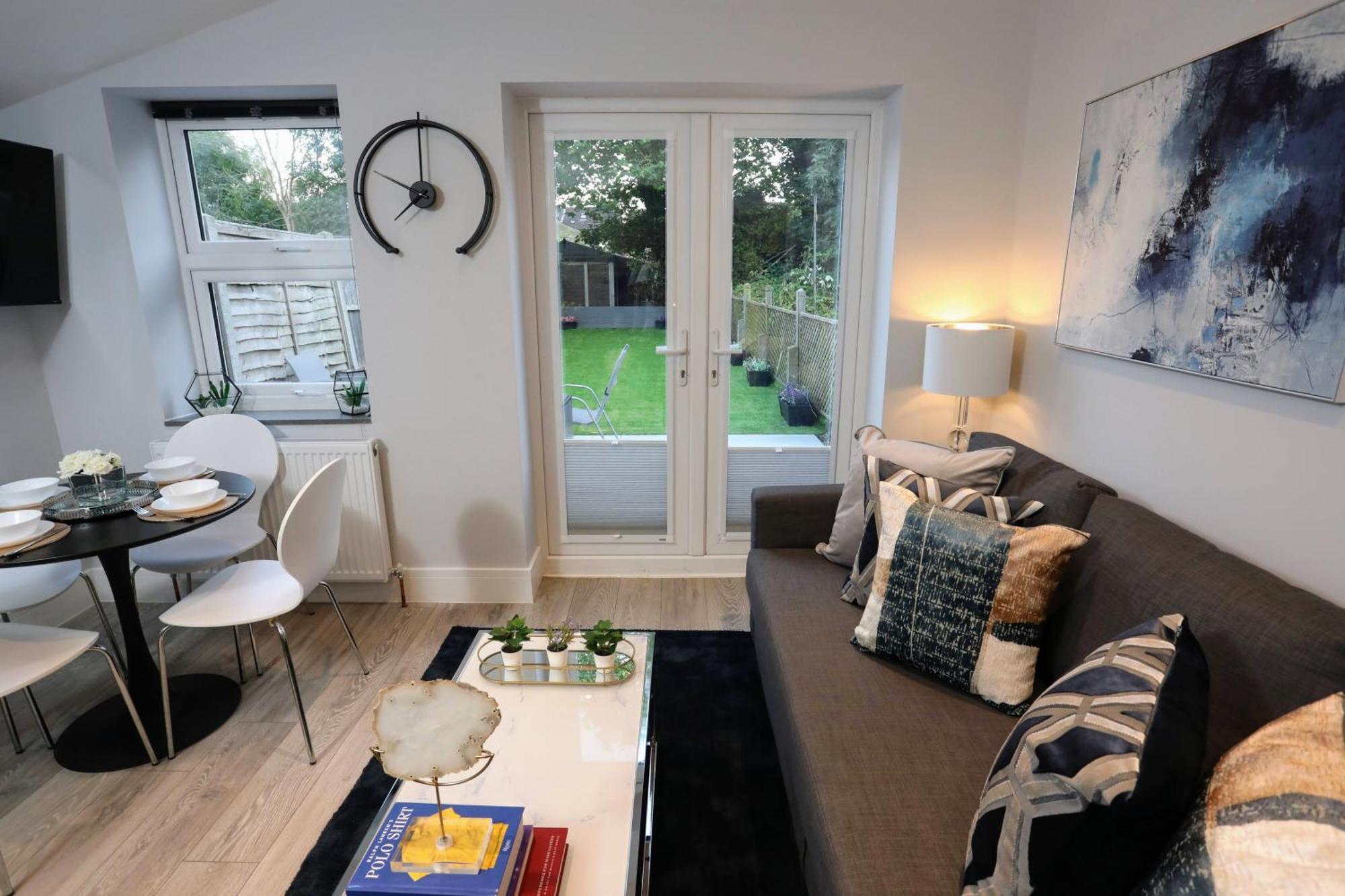 Aisiki Apartments At Stanhope Road, North Finchley, Airconditioned Multiple 2 Or 3-Bedroom, Pet-Friendly Duplex Flats, King Or Twin Beds, Airconditioned & Free Wi-Fi Εξωτερικό φωτογραφία