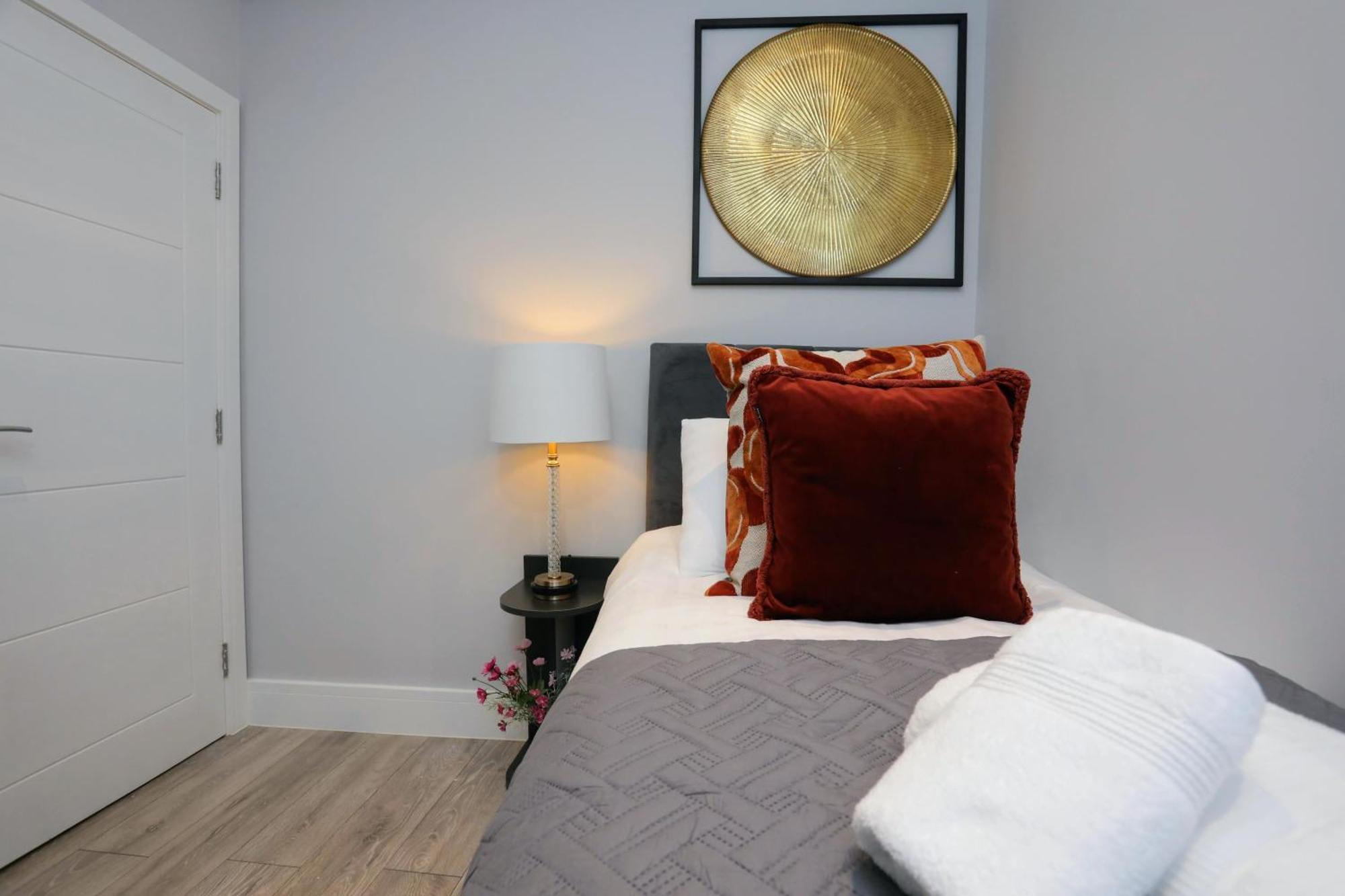 Aisiki Apartments At Stanhope Road, North Finchley, Airconditioned Multiple 2 Or 3-Bedroom, Pet-Friendly Duplex Flats, King Or Twin Beds, Airconditioned & Free Wi-Fi Εξωτερικό φωτογραφία