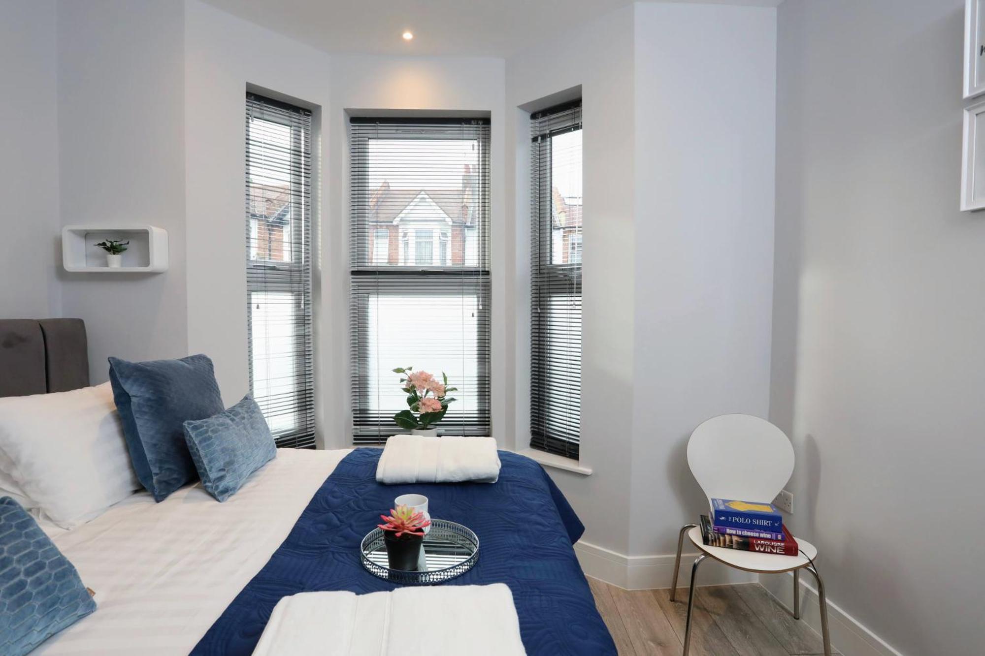 Aisiki Apartments At Stanhope Road, North Finchley, Airconditioned Multiple 2 Or 3-Bedroom, Pet-Friendly Duplex Flats, King Or Twin Beds, Airconditioned & Free Wi-Fi Εξωτερικό φωτογραφία