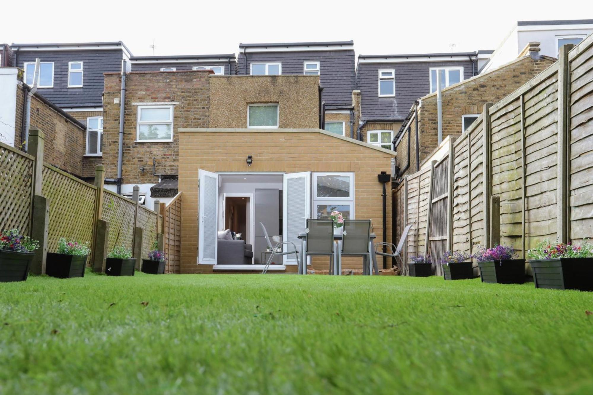 Aisiki Apartments At Stanhope Road, North Finchley, Airconditioned Multiple 2 Or 3-Bedroom, Pet-Friendly Duplex Flats, King Or Twin Beds, Airconditioned & Free Wi-Fi Εξωτερικό φωτογραφία
