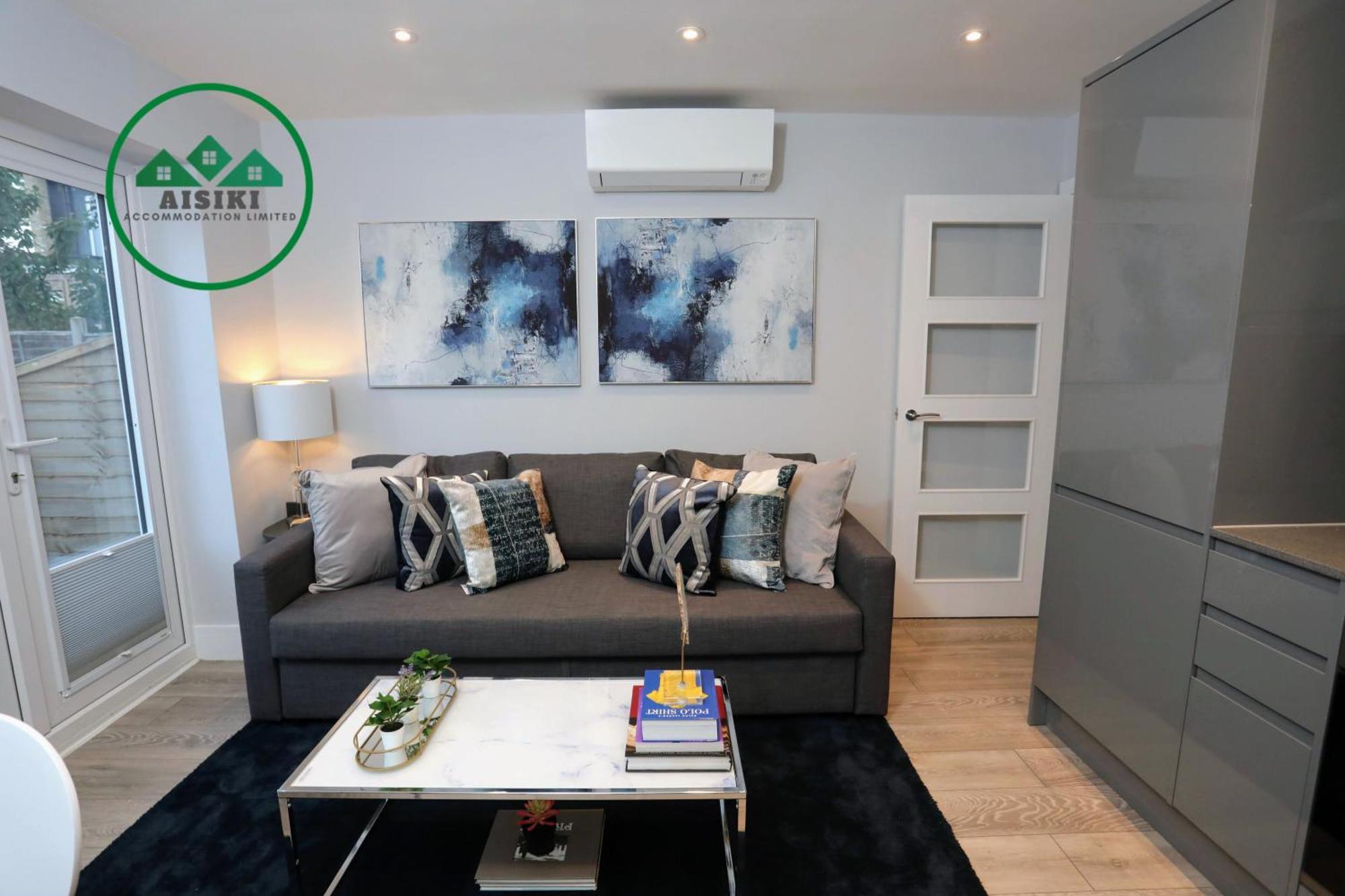 Aisiki Apartments At Stanhope Road, North Finchley, Airconditioned Multiple 2 Or 3-Bedroom, Pet-Friendly Duplex Flats, King Or Twin Beds, Airconditioned & Free Wi-Fi Εξωτερικό φωτογραφία