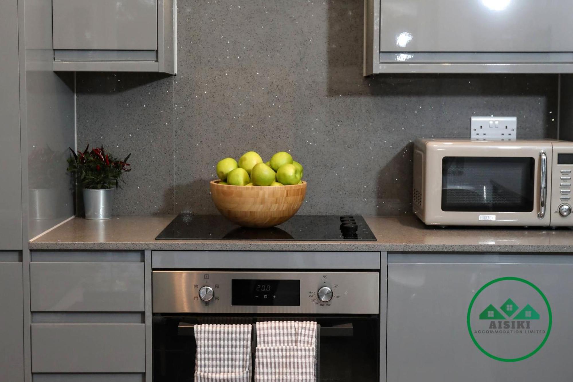 Aisiki Apartments At Stanhope Road, North Finchley, Airconditioned Multiple 2 Or 3-Bedroom, Pet-Friendly Duplex Flats, King Or Twin Beds, Airconditioned & Free Wi-Fi Εξωτερικό φωτογραφία